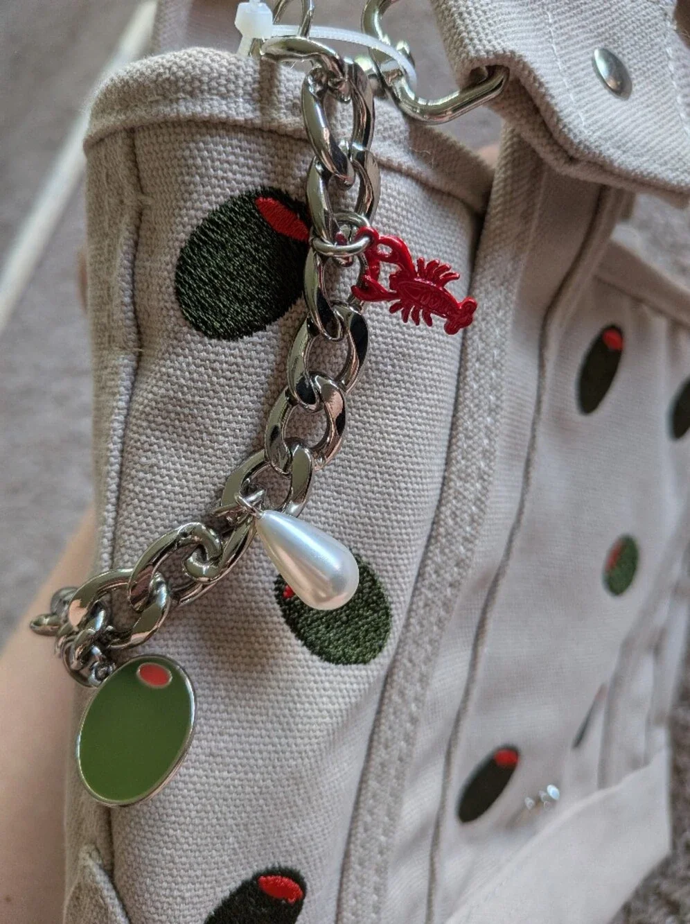 Madden Girl Olive Embroidered Mini Canvas Tote Bag Dual Crossbody And Clutch NWT - Picture 4 of 11
